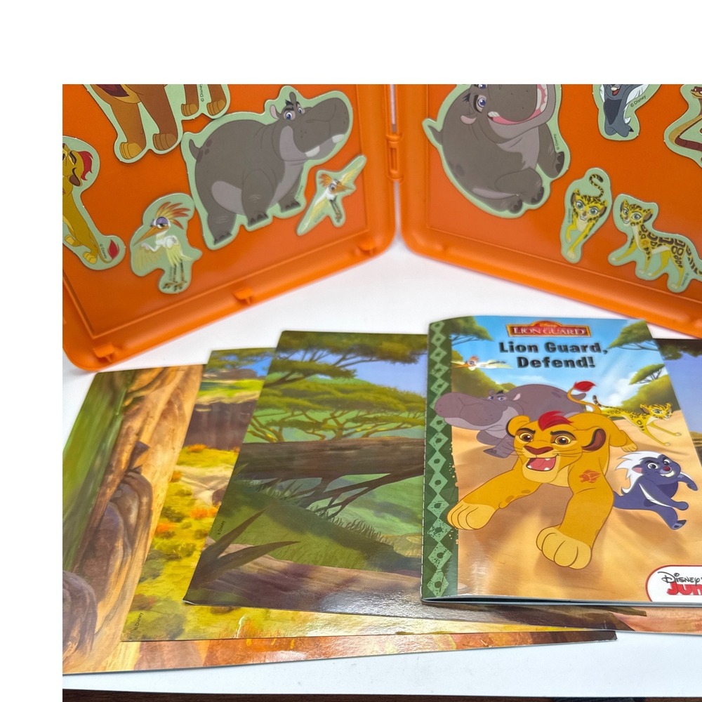Disney The Lion Guard Defend Book and Magnetic Play Set 21 Magnets 6 Scenes Case - Picture 4 of 9